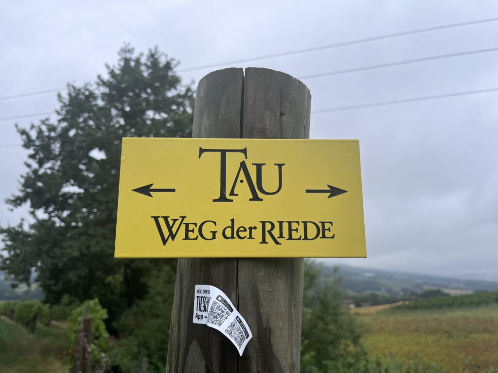 TAU